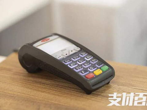 瑞银信POS机拆解教程，瑞银信POS机拆解步骤详解